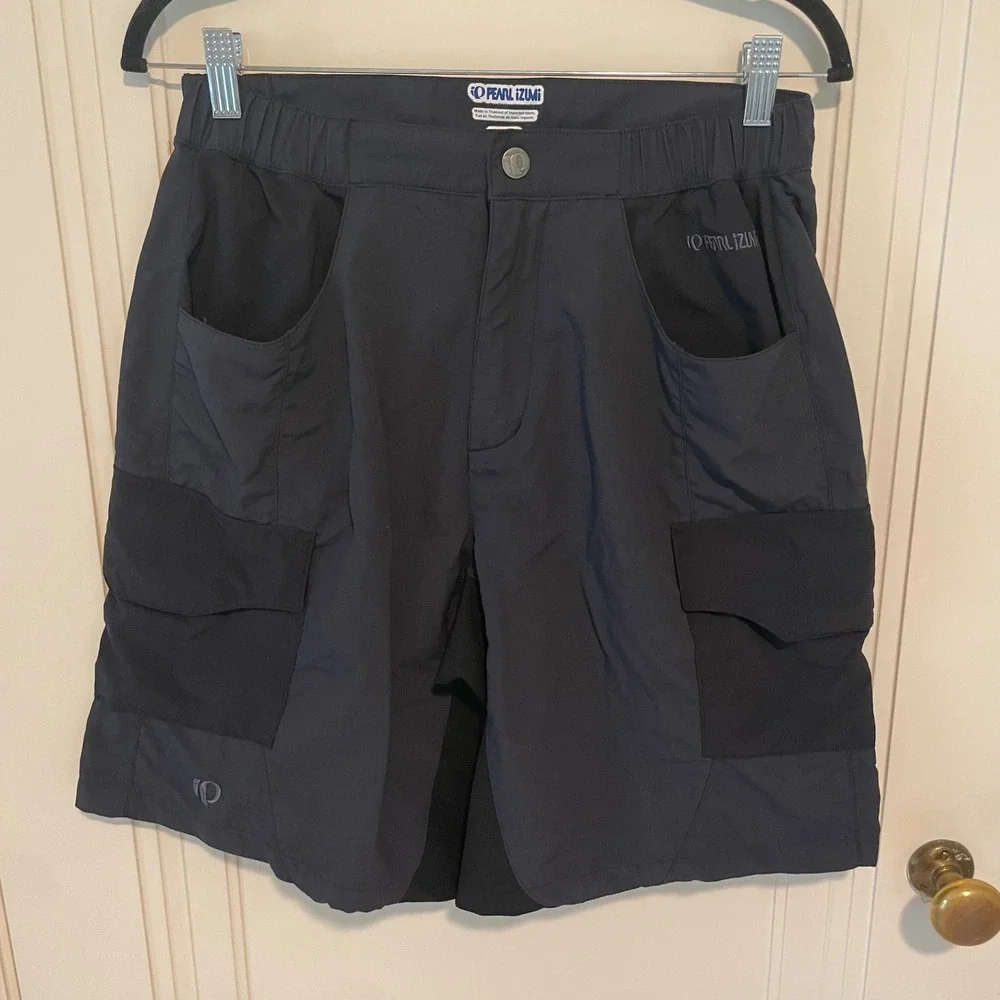 Pearl Izumi Mountain Biking Cargo Shorts Medium Black